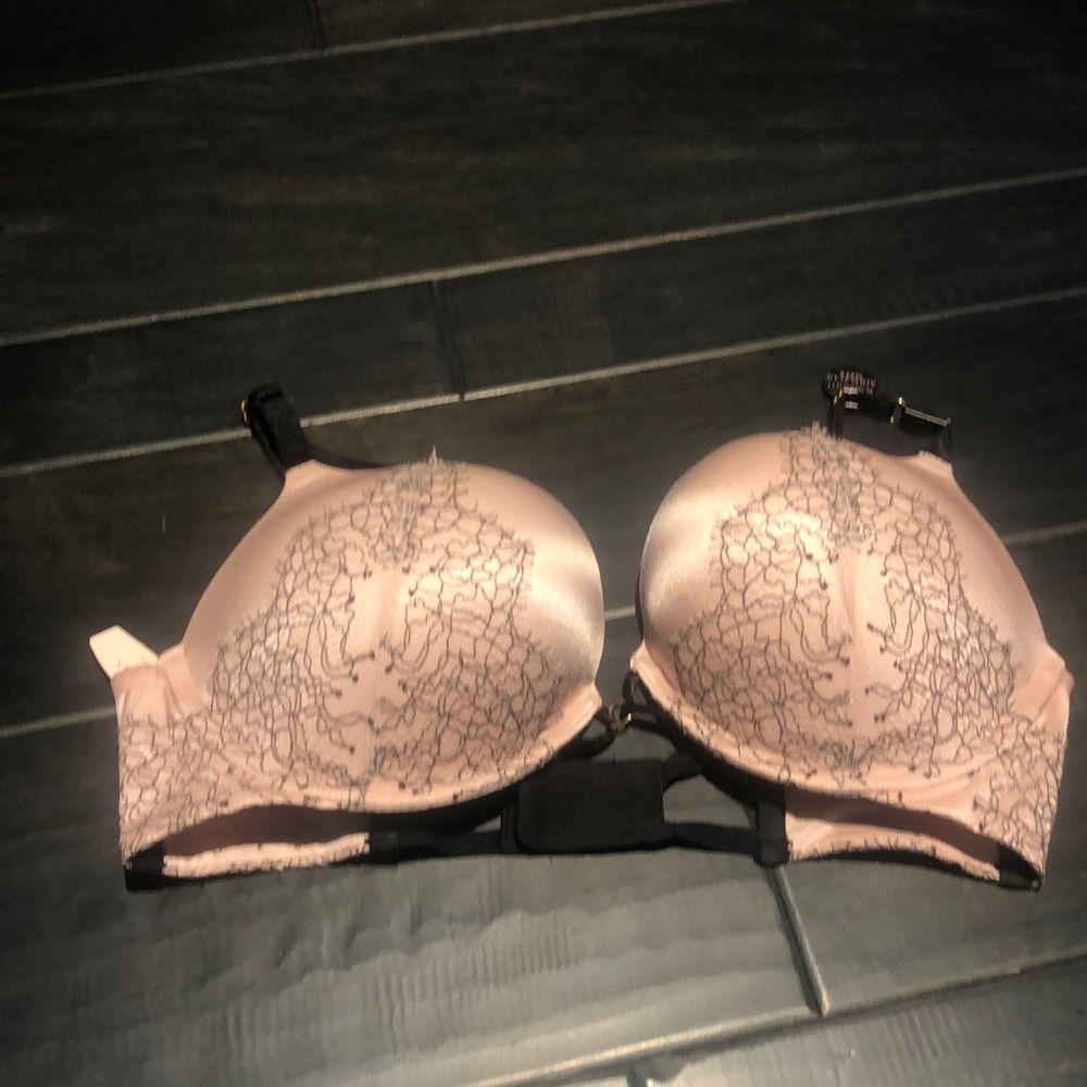 Victoria Secret Bombshell Push up Bra, Pink with black lace.  36C.  NWT